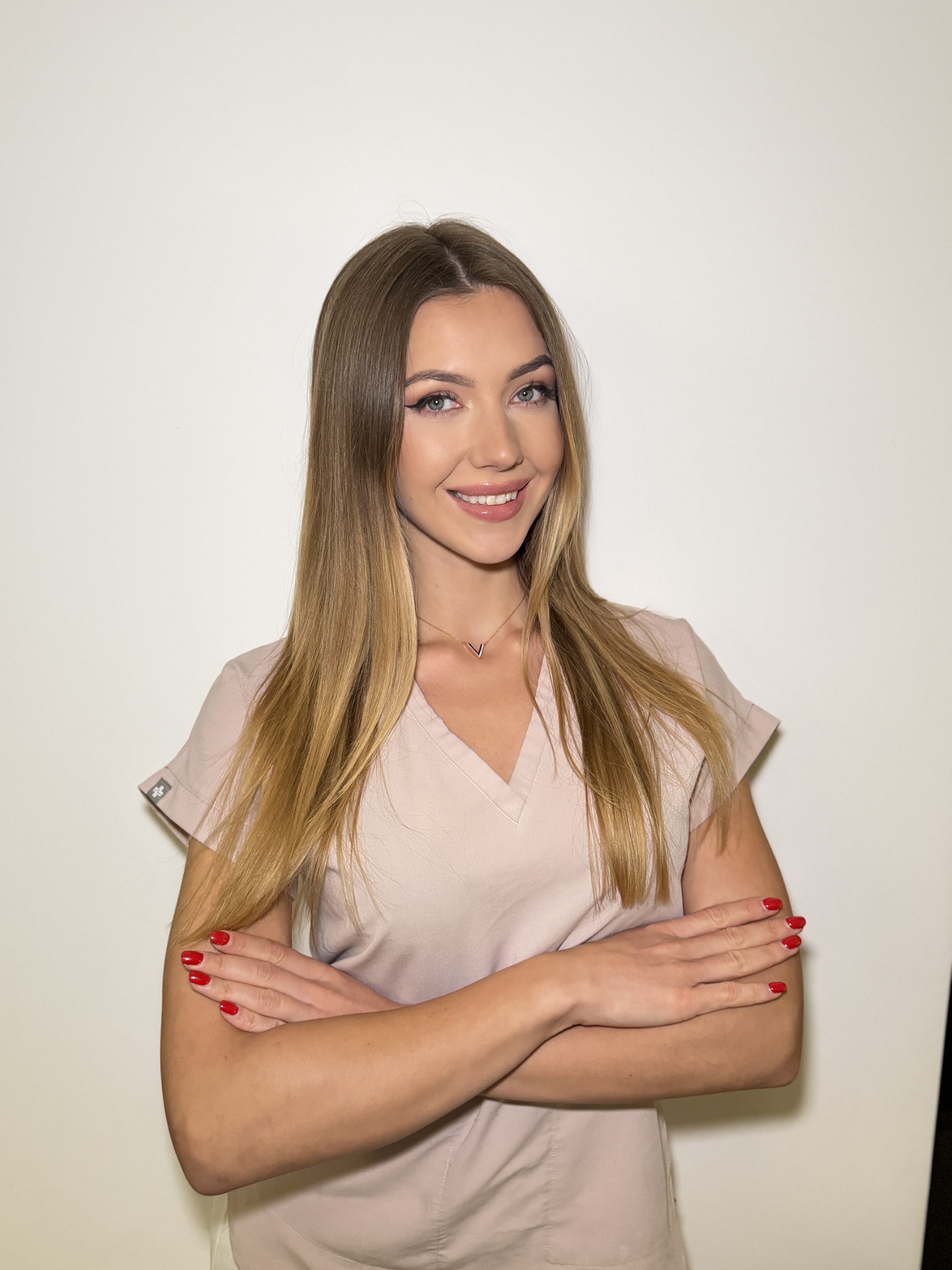 Lek. dent. Klaudia Pikuzińska